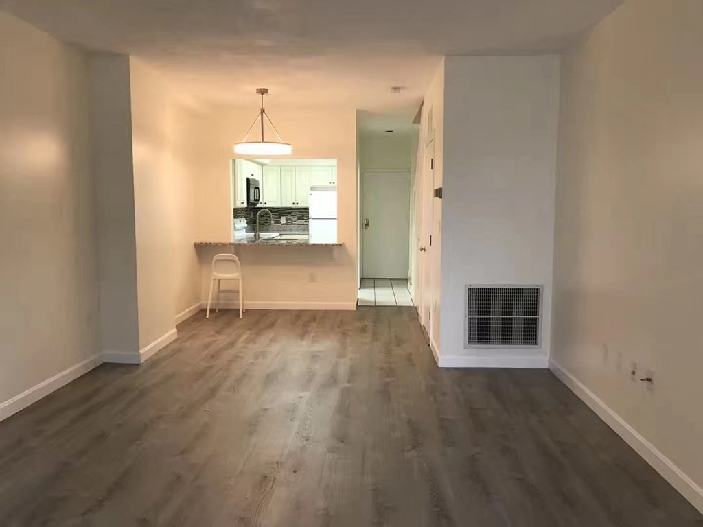 59 Brainerd Rd, Brighton