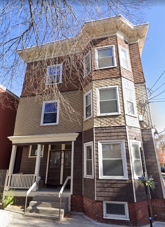64 6th St, East Cambridge