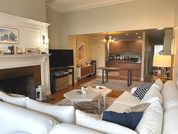 471 Beacon St, Back Bay