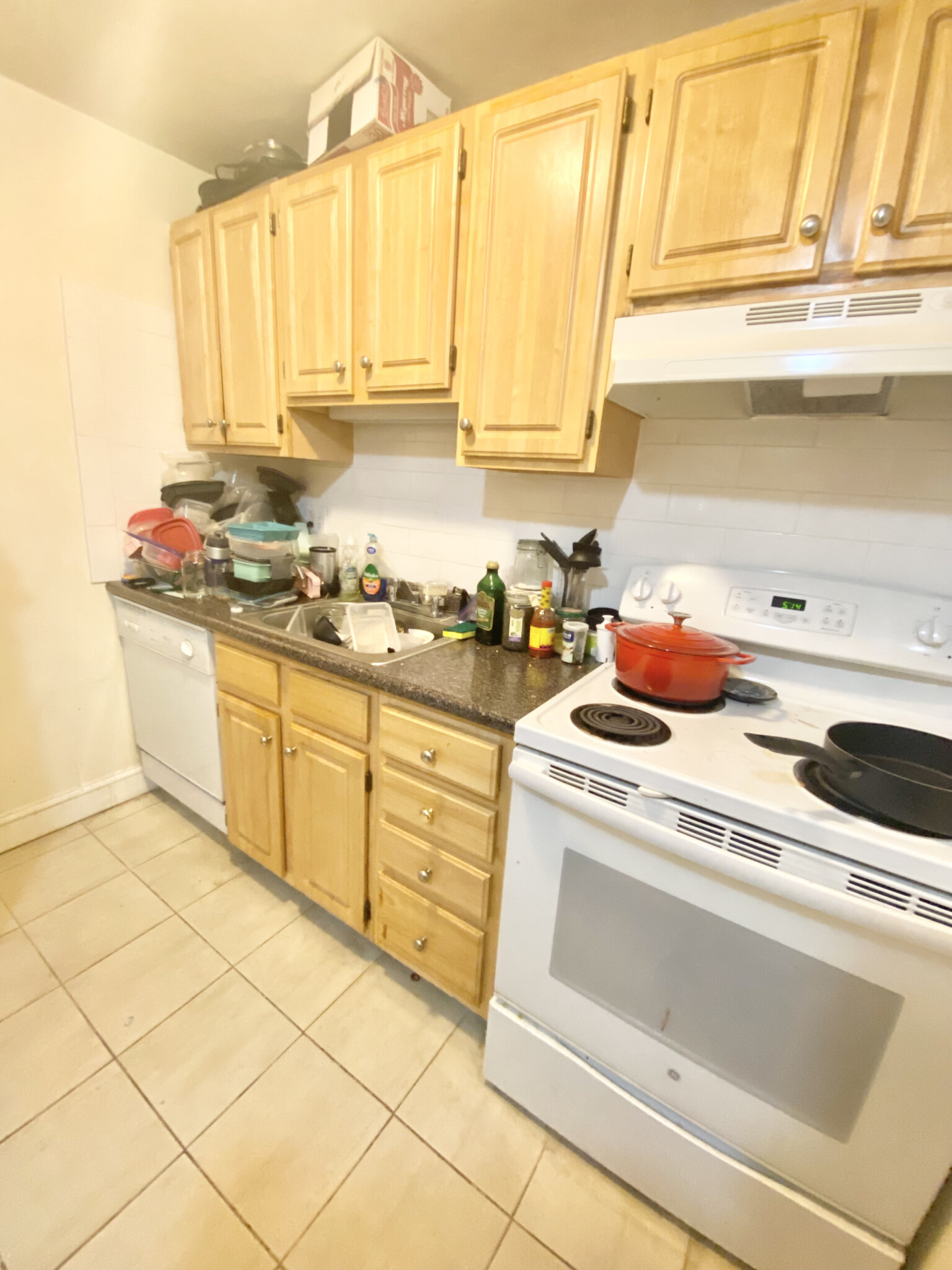 84 Gardner St, Allston