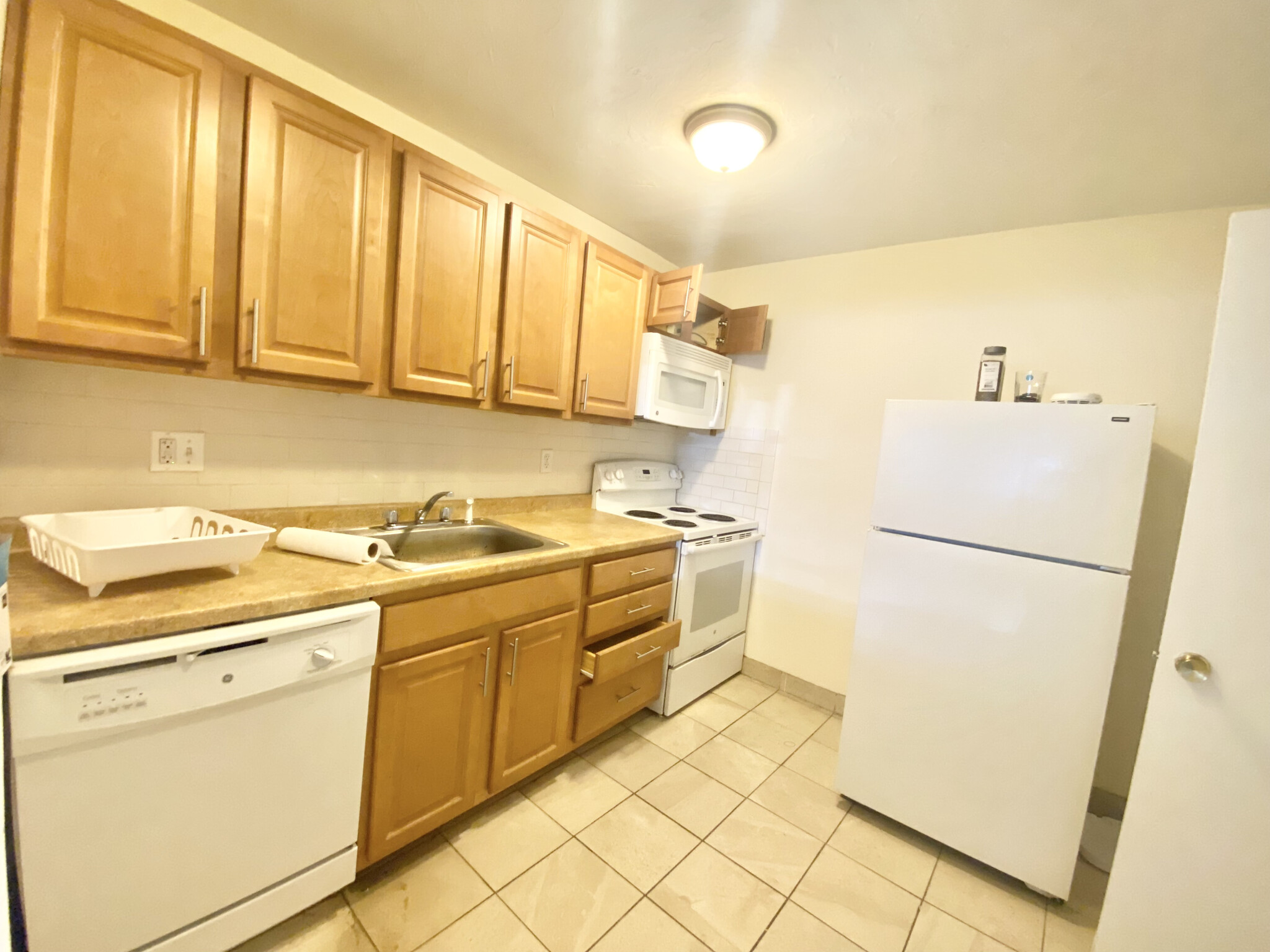 84 Gardner St, Allston