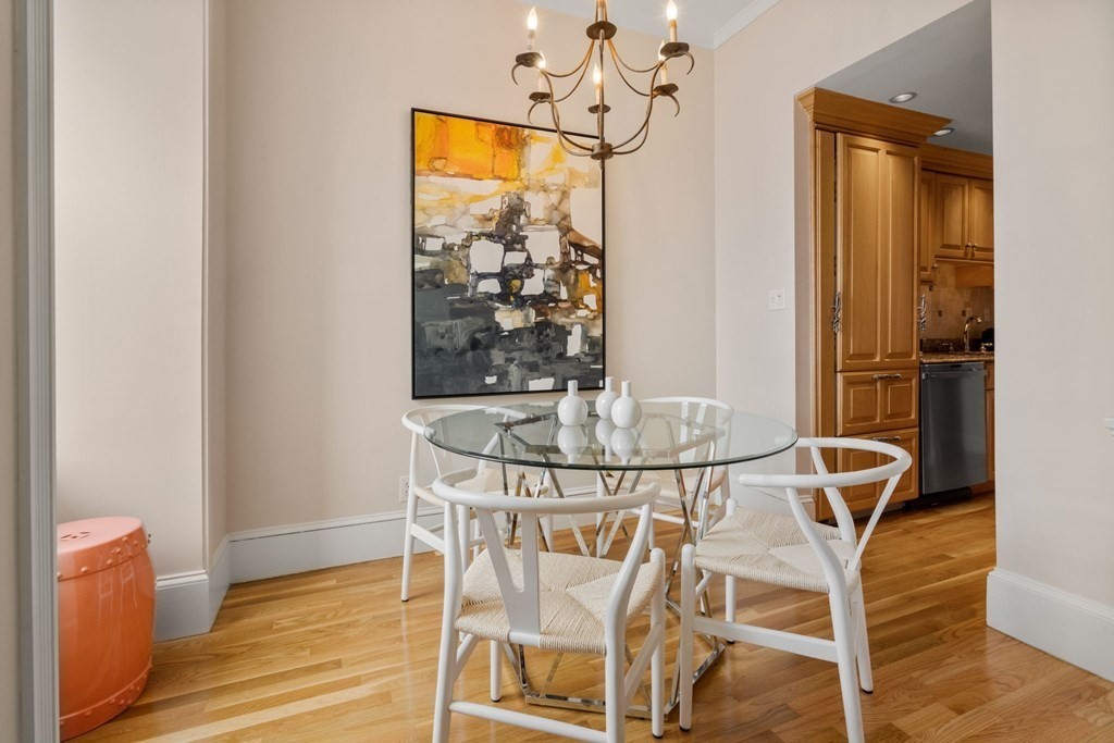 84 Commonwealth Ave, Back Bay