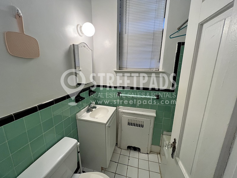 75 Kilsyth Rd, Brighton