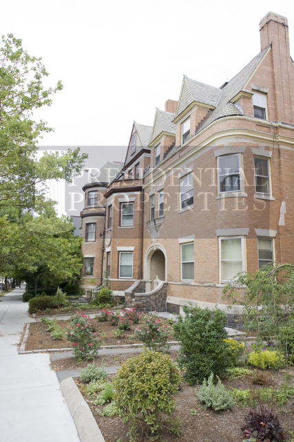 1748 Beacon St, Beacon Hill