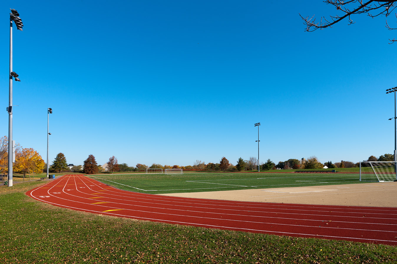 87 New St, Neighborhood Nine