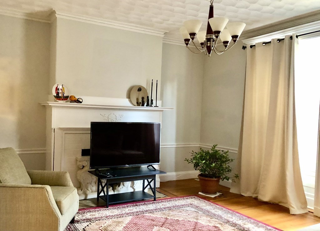 318 Tappan St, Brookline Village