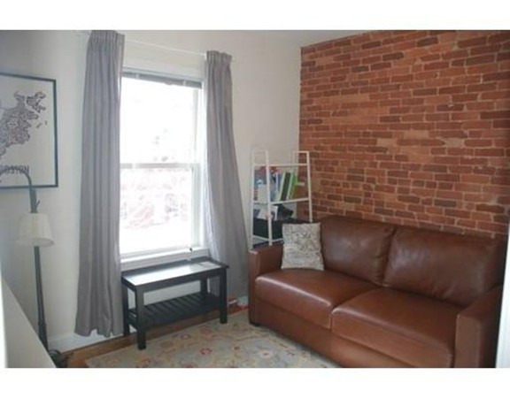 14 Homer St, Central Village