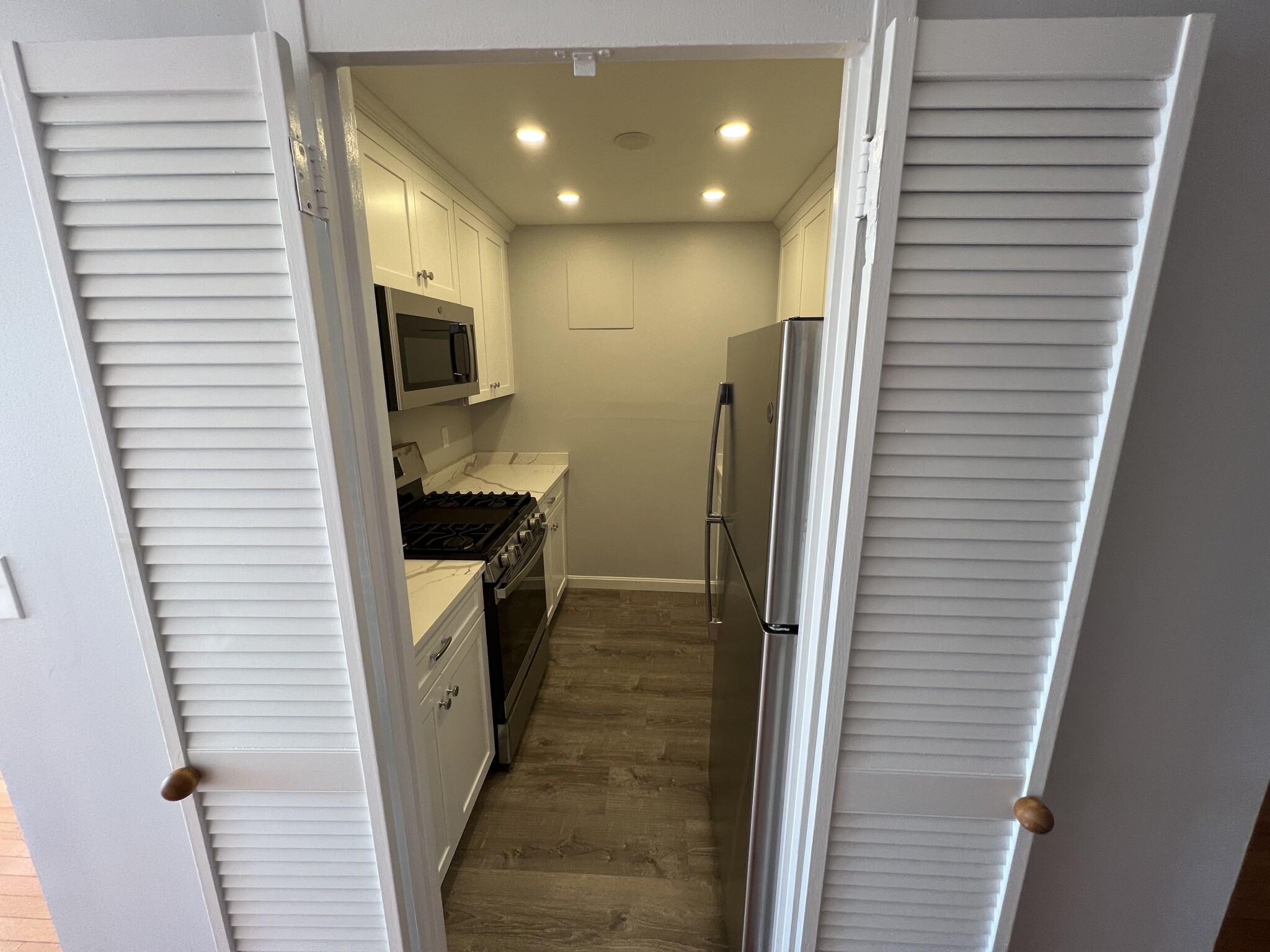 85 India Row, West End