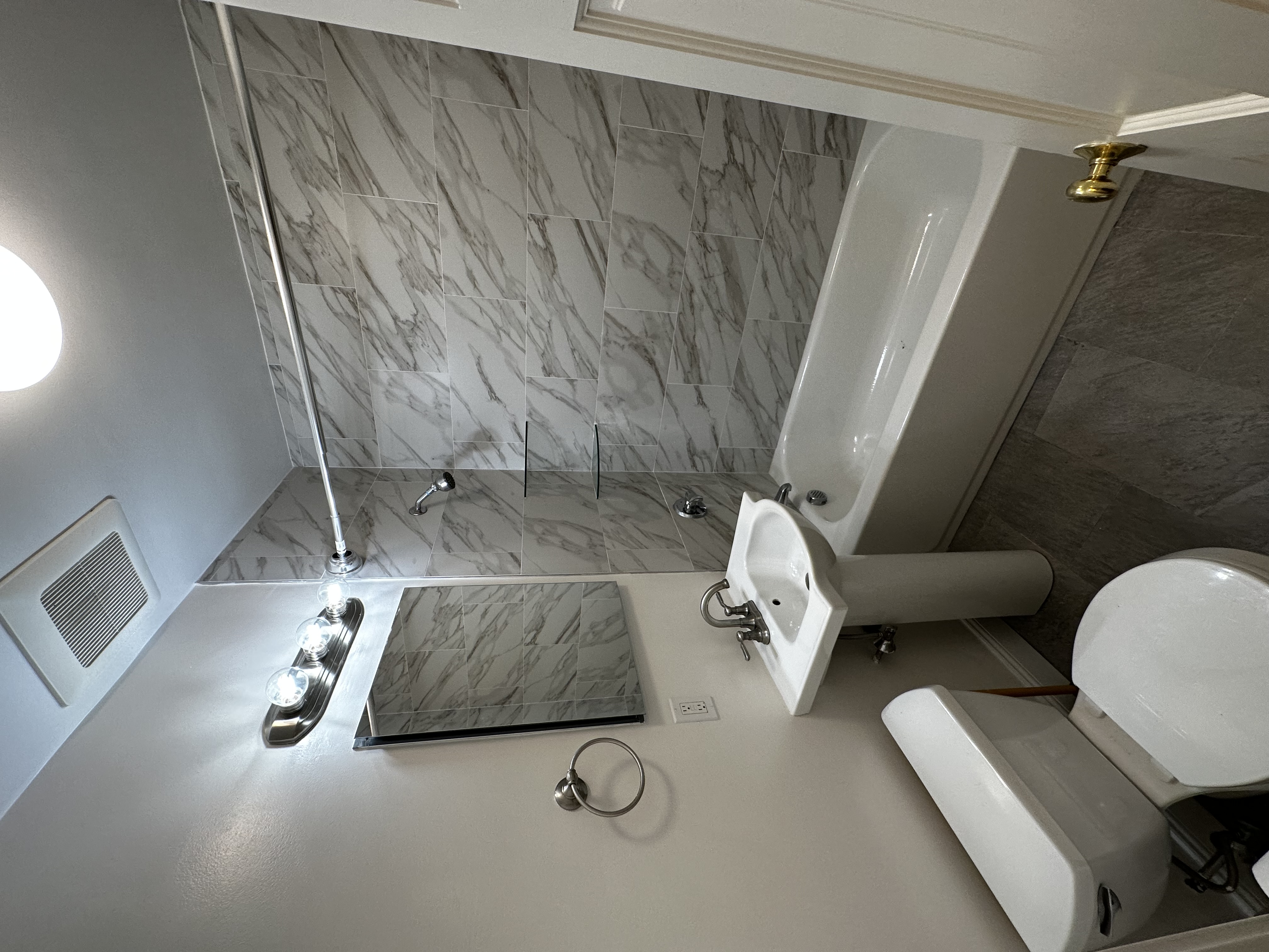 92 West Cedar St, Beacon Hill