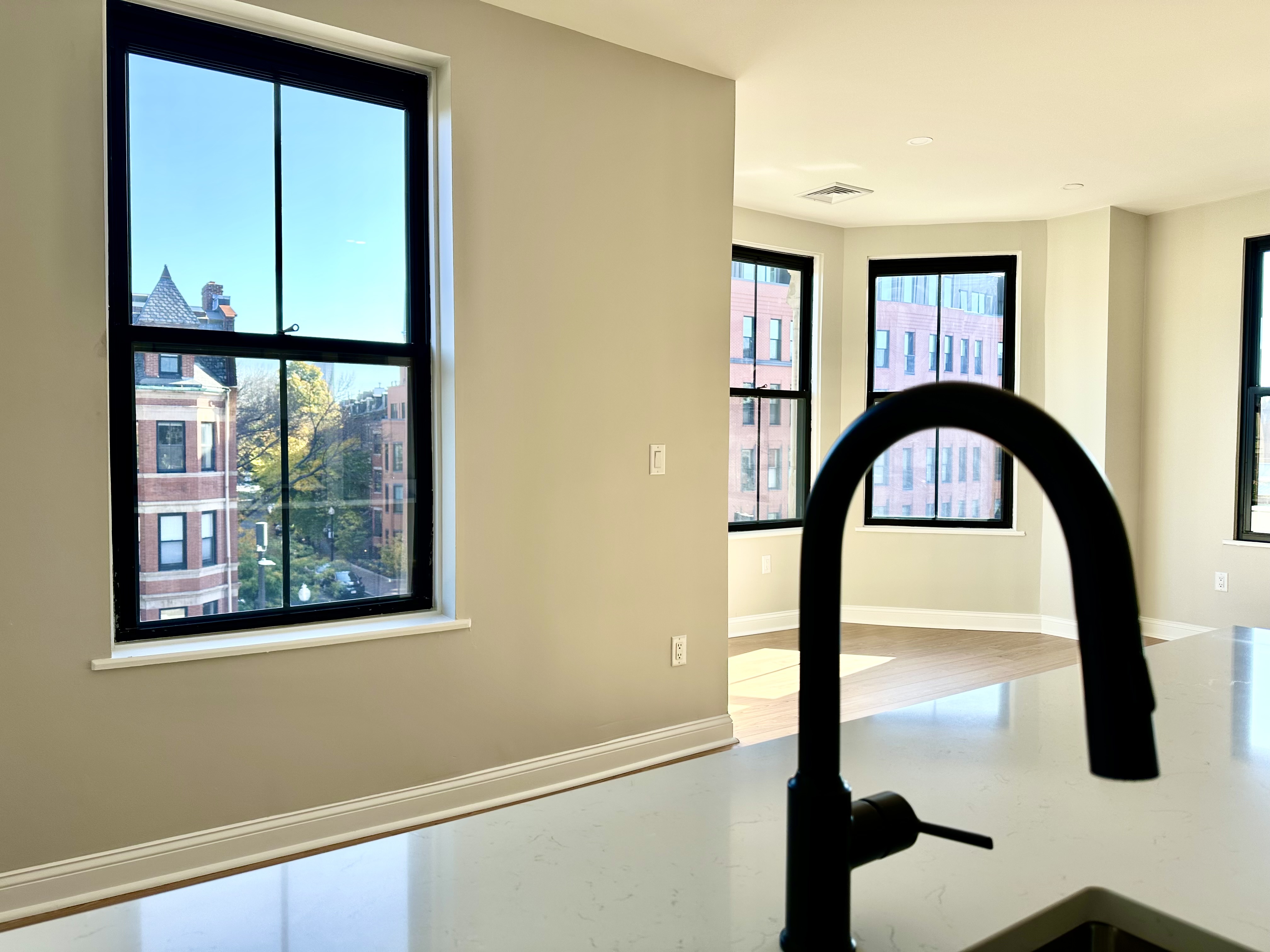 557 Columbus Ave, South End