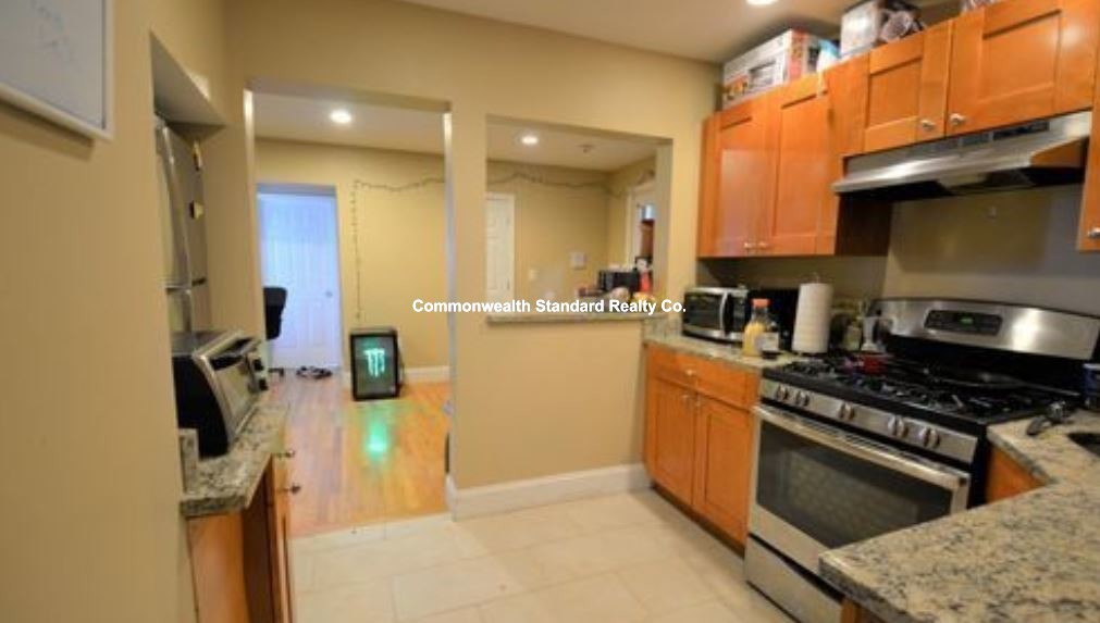 68 Egmont St, Coolidge Corner