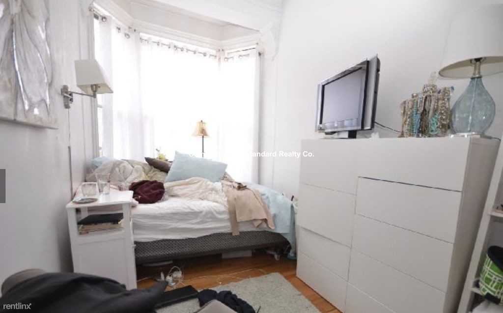 12 Hancock, Beacon Hill