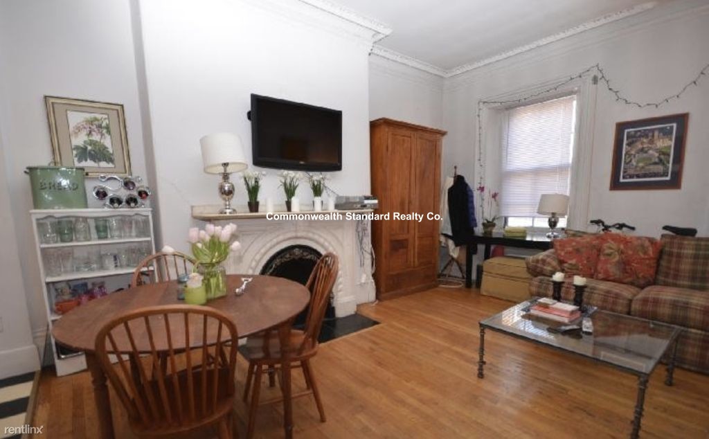 12 Hancock, Beacon Hill