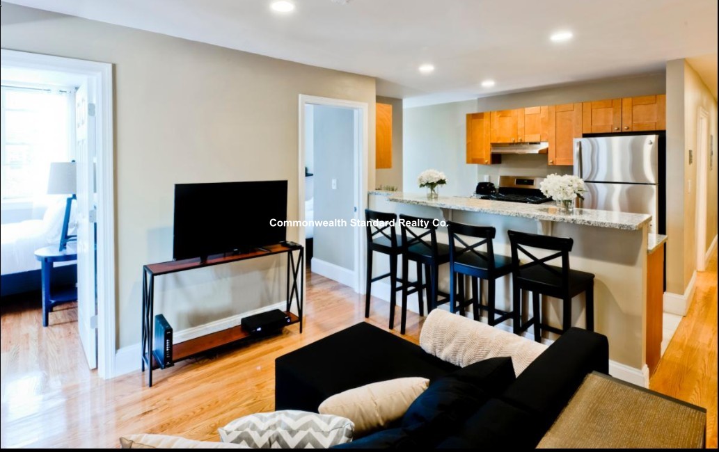 76 Egmont St, Coolidge Corner