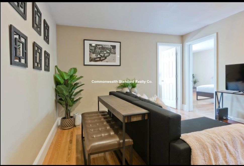 328 Saint Paul St, Coolidge Corner