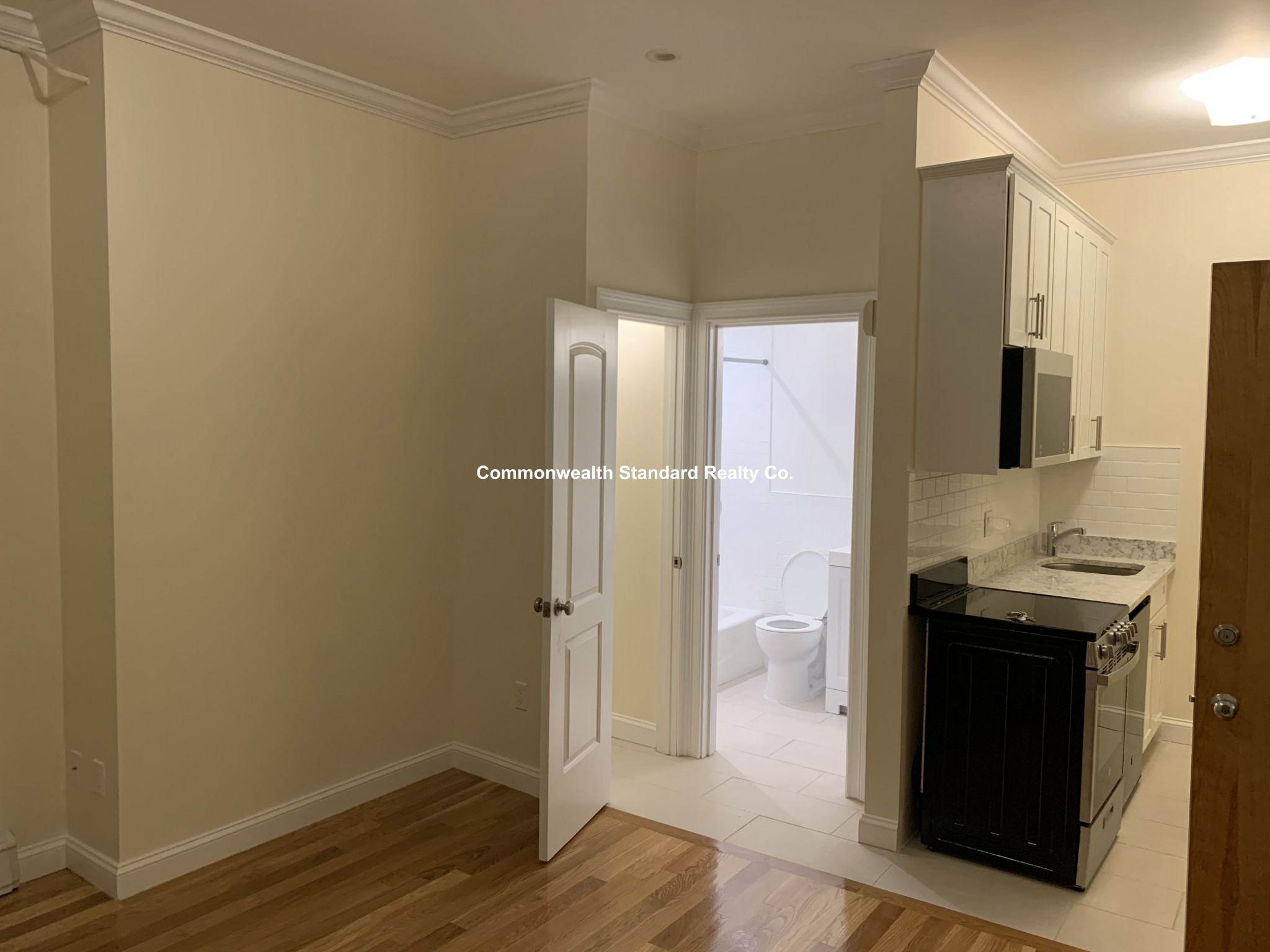 17 Keswick St, Fenway