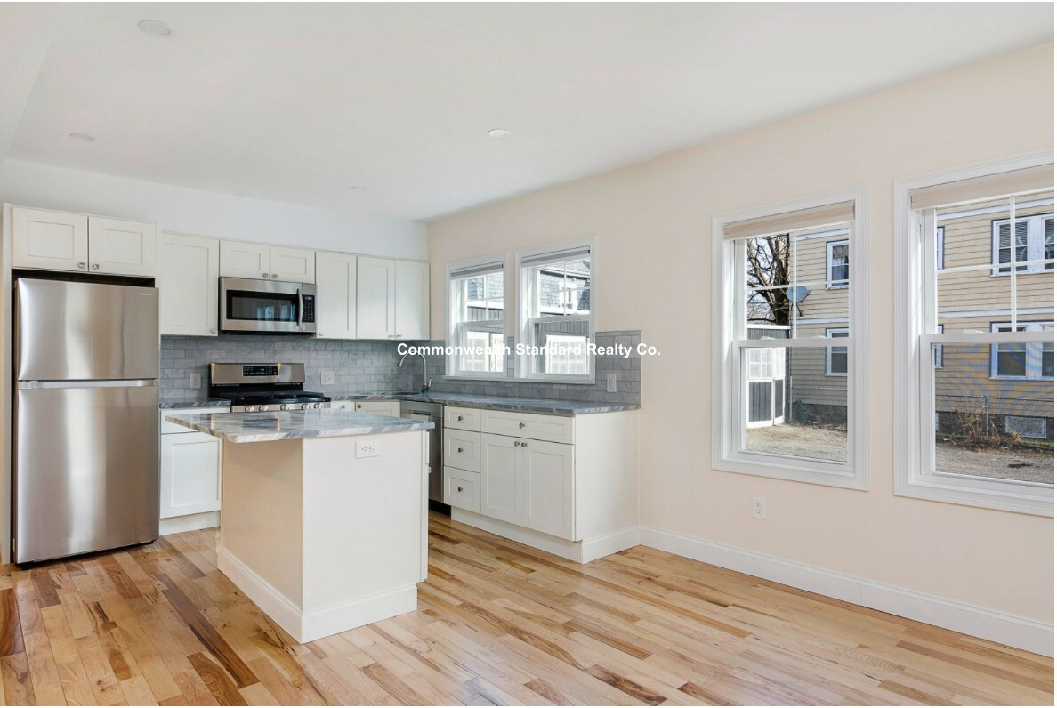 58 Boynton, Jamaica Plain