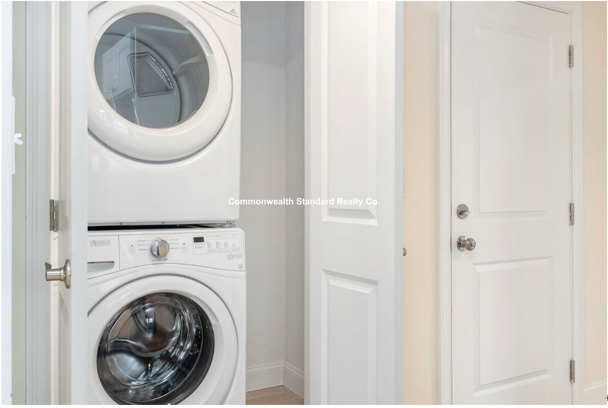 58 Boynton St, Jamaica Plain