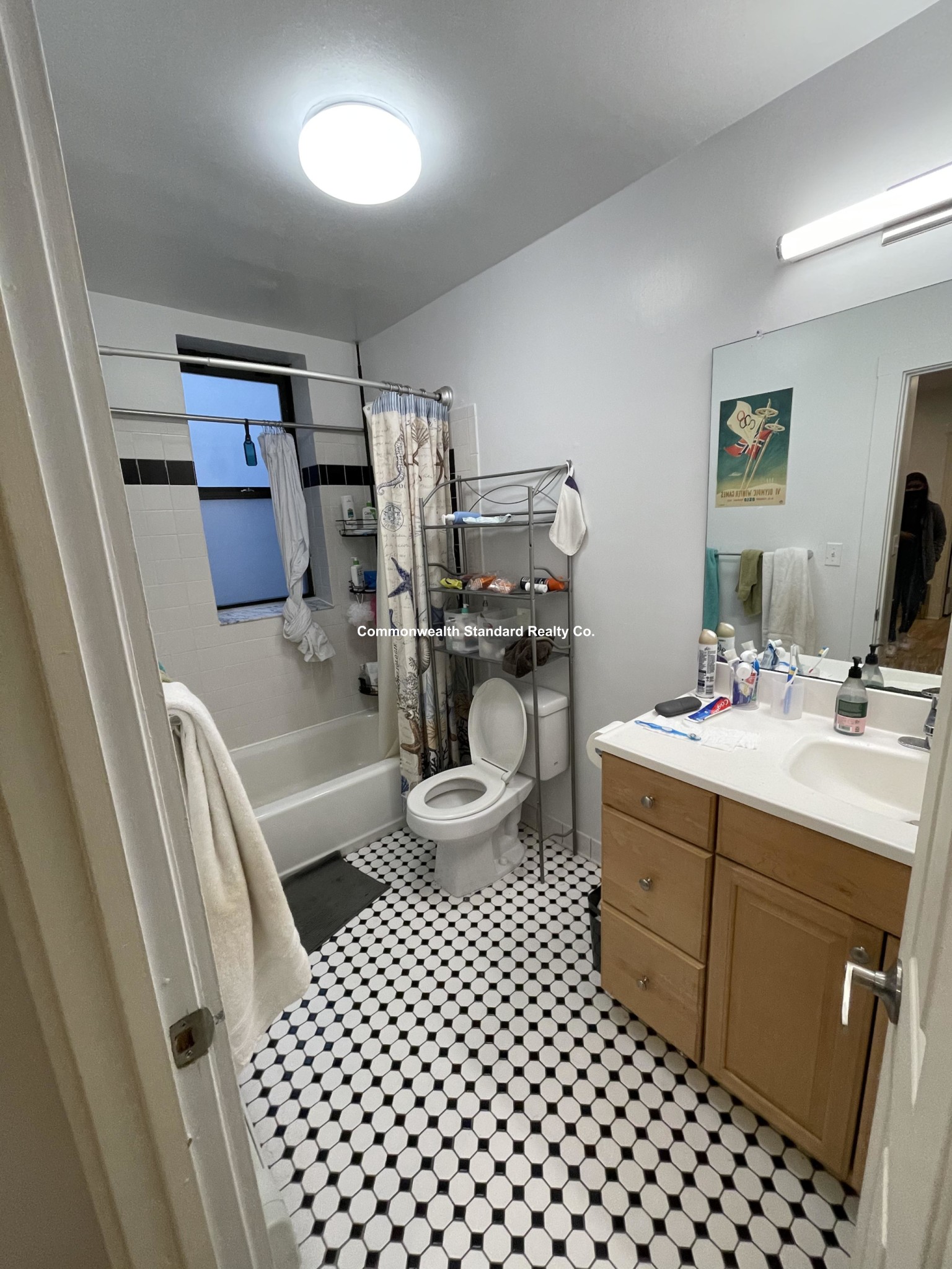 833 Beacon St, Fenway