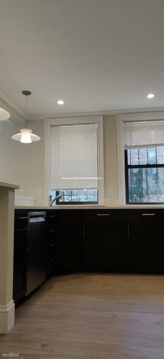 31 Glenville Ave, Allston