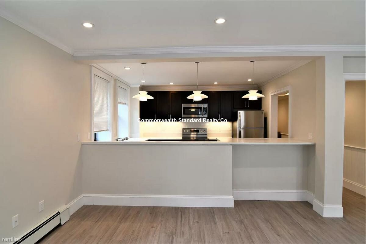 31 Glenville Ave, Allston