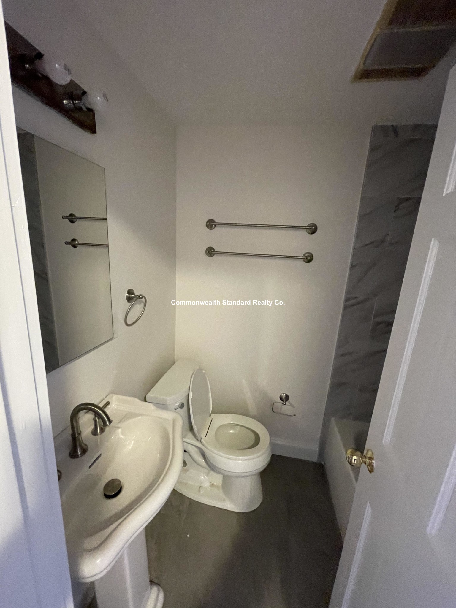 90 W Cedar, Beacon Hill