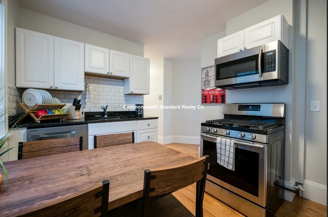 88 Hampshire St, East Cambridge