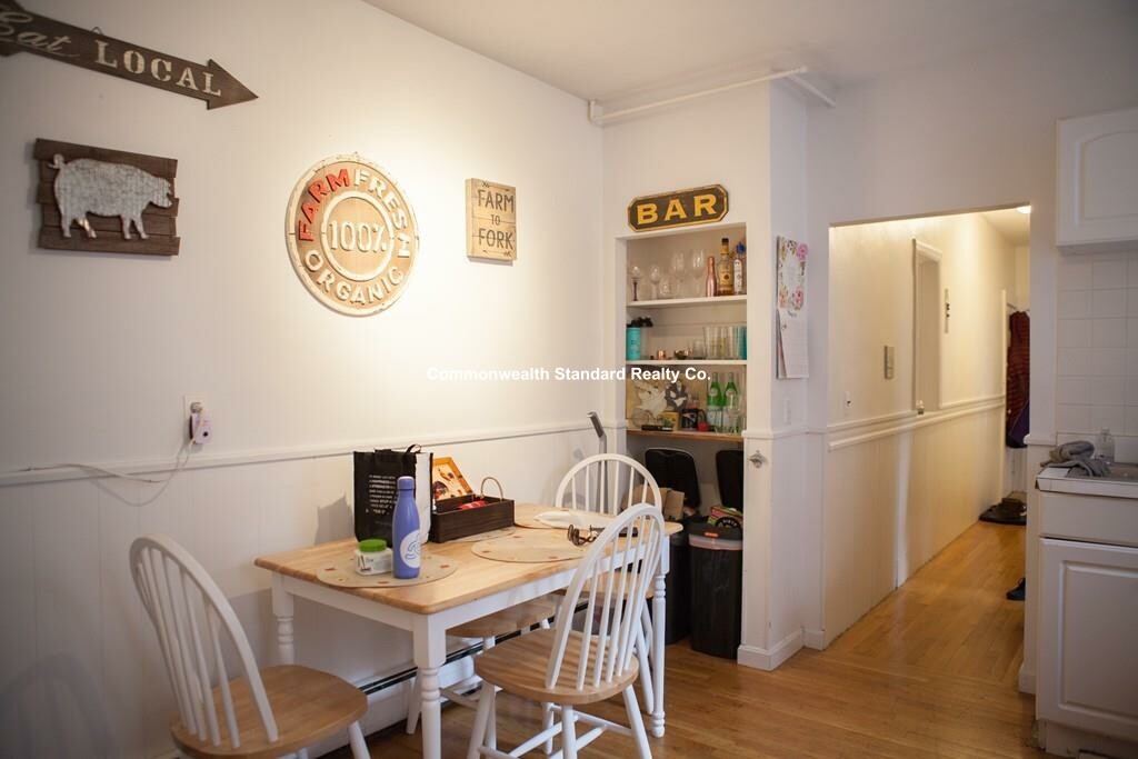 17 Irving St, Beacon Hill