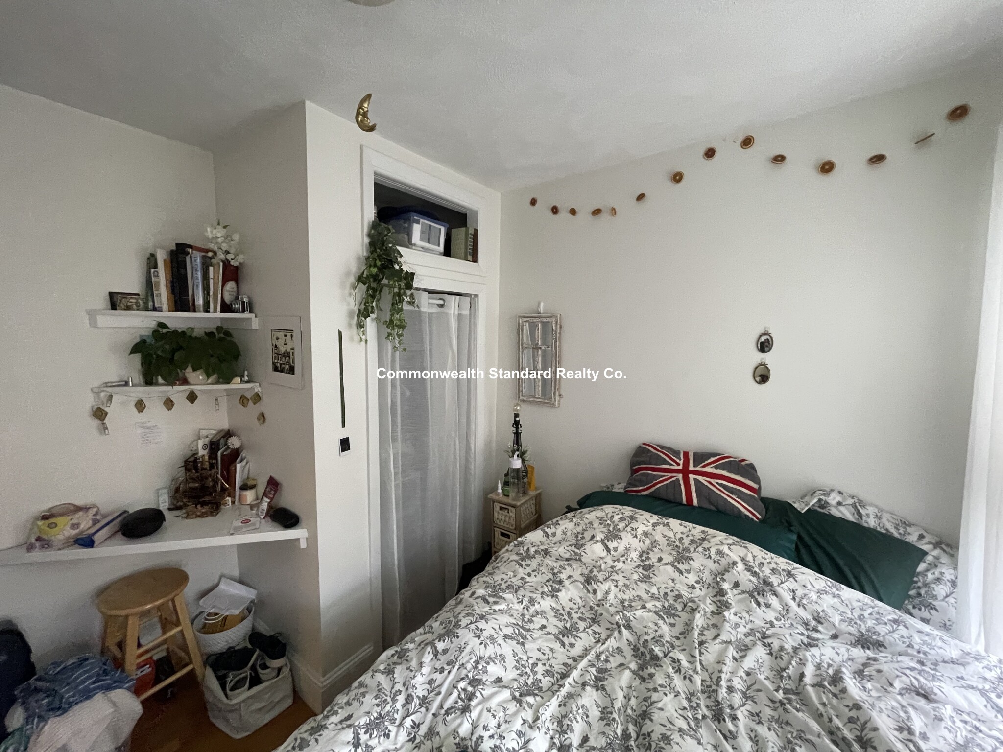 17 Irving St, Beacon Hill