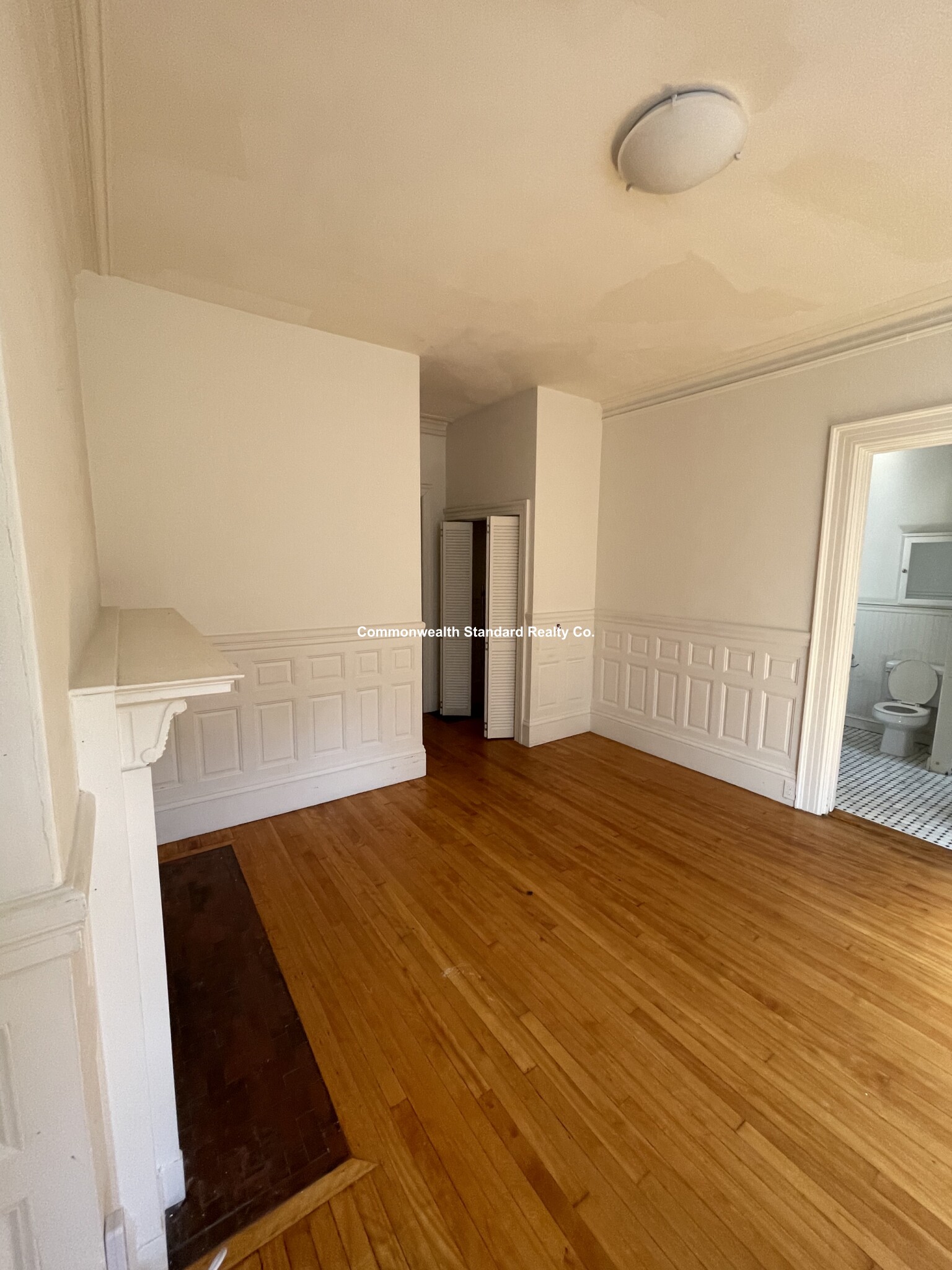 174 Bay State Rd, Fenway