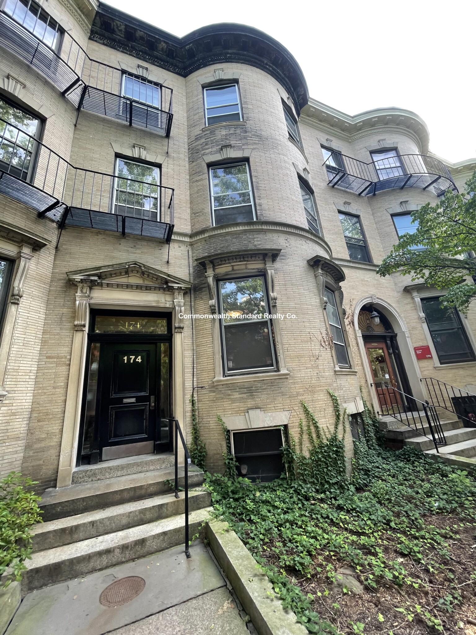 174 Bay State Rd, Fenway