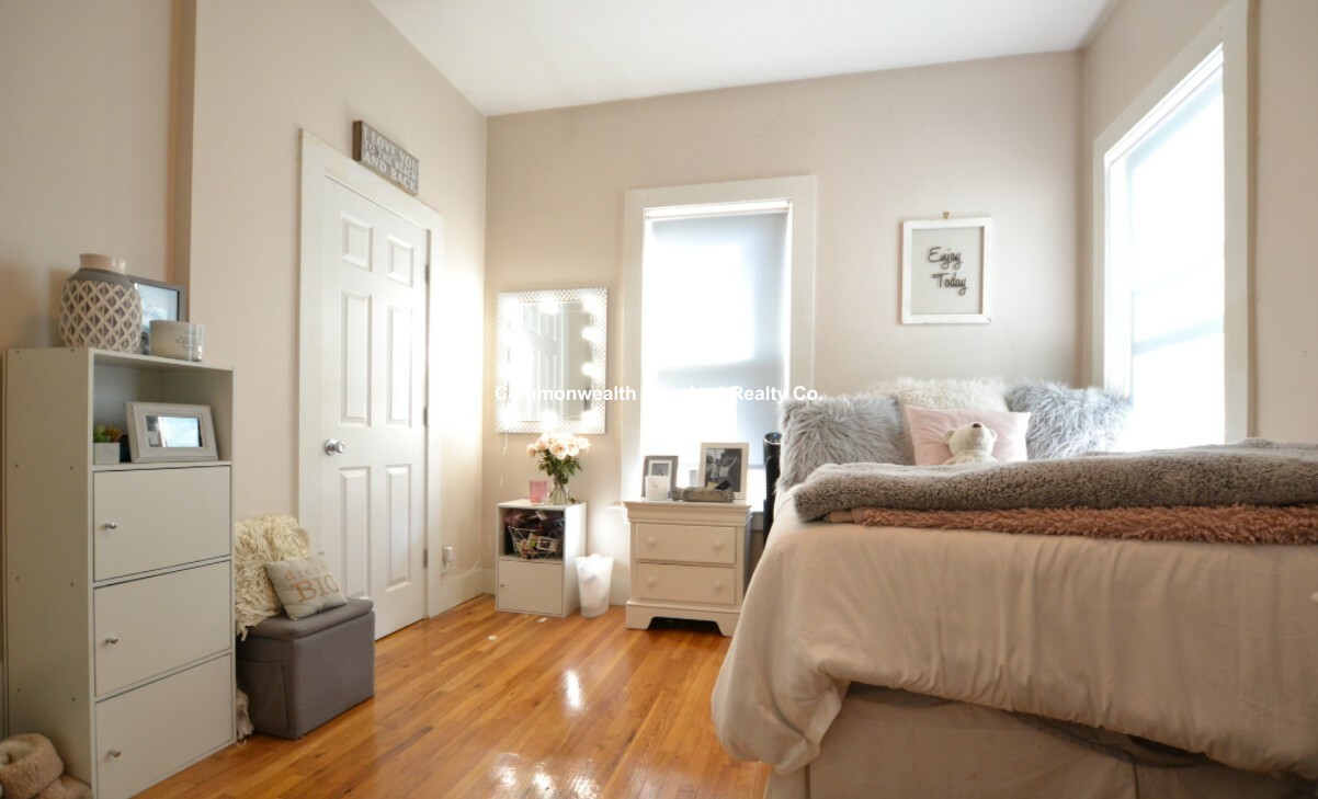 11 Wadsworth St, Allston