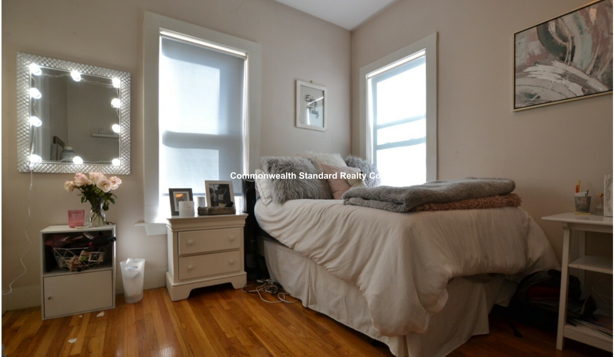 11 Wadsworth St, Allston