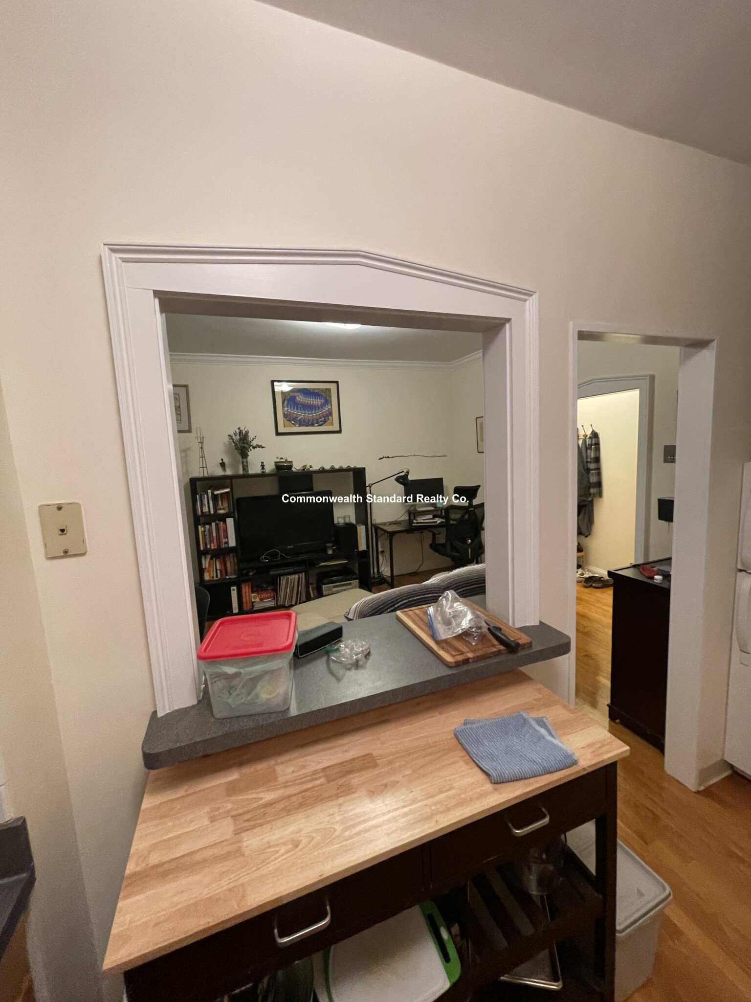 4 Park Vale Ave, Allston