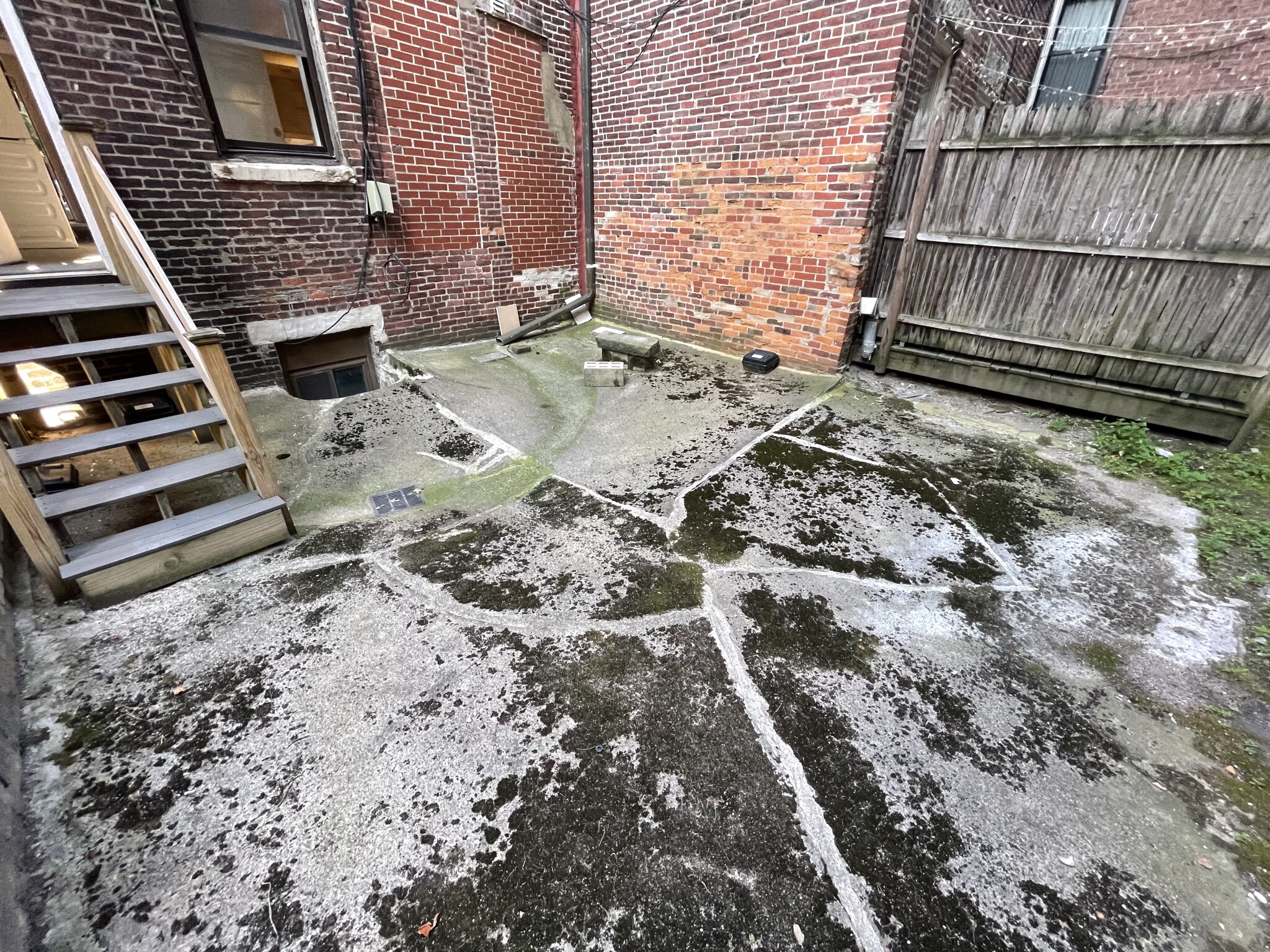 204 Endicott St, North End