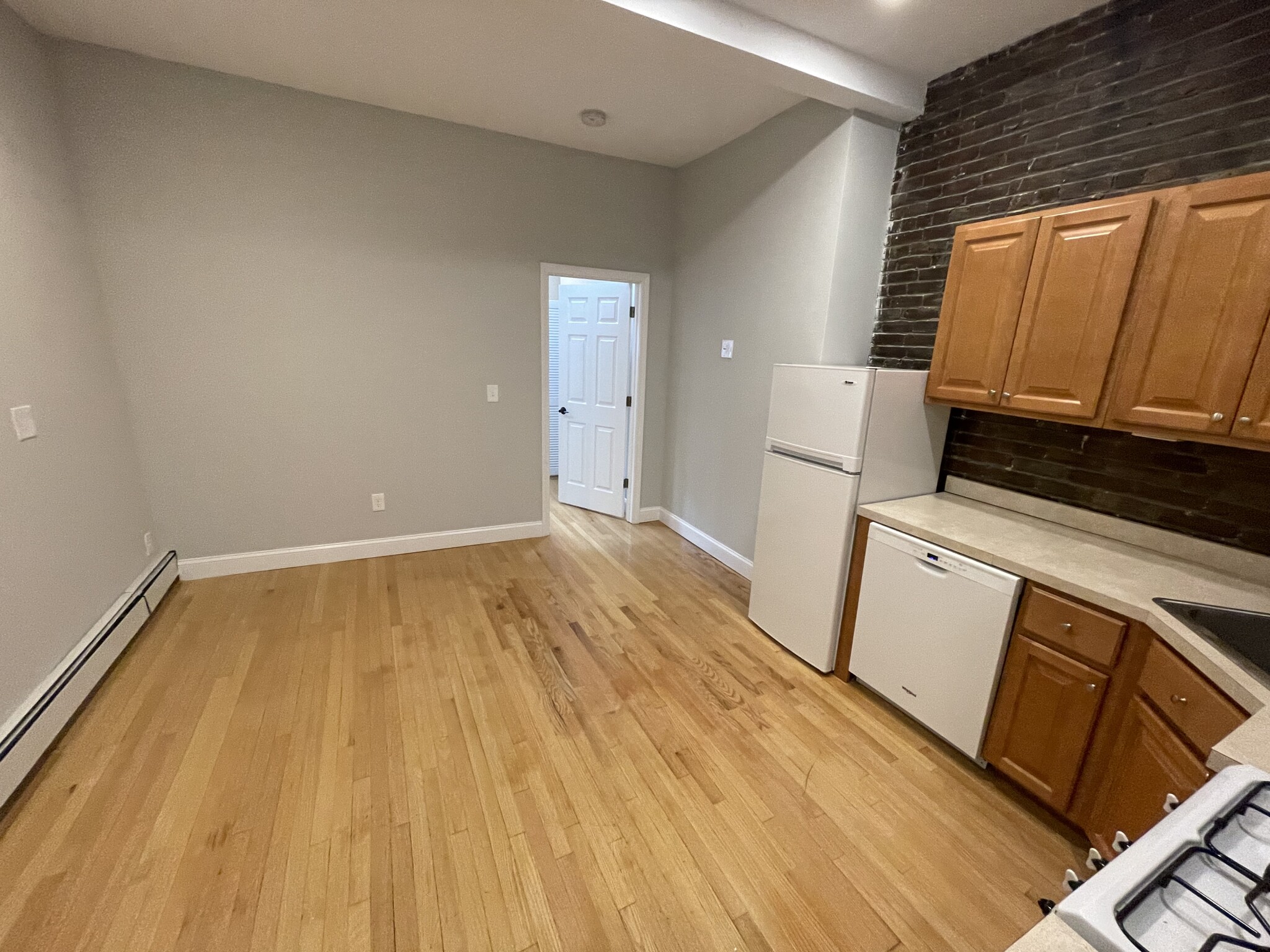 204 Endicott St, North End