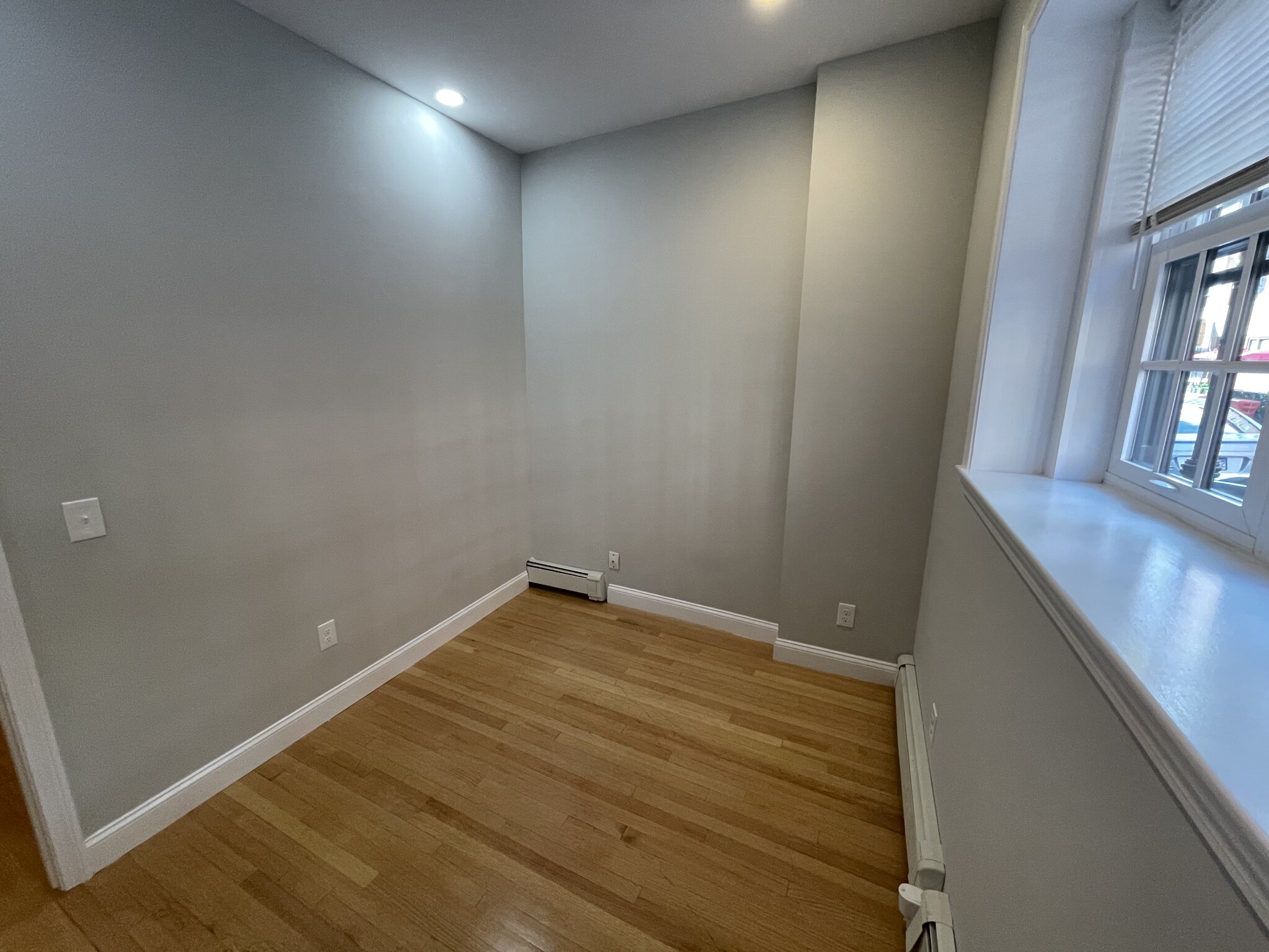 204 Endicott St, North End