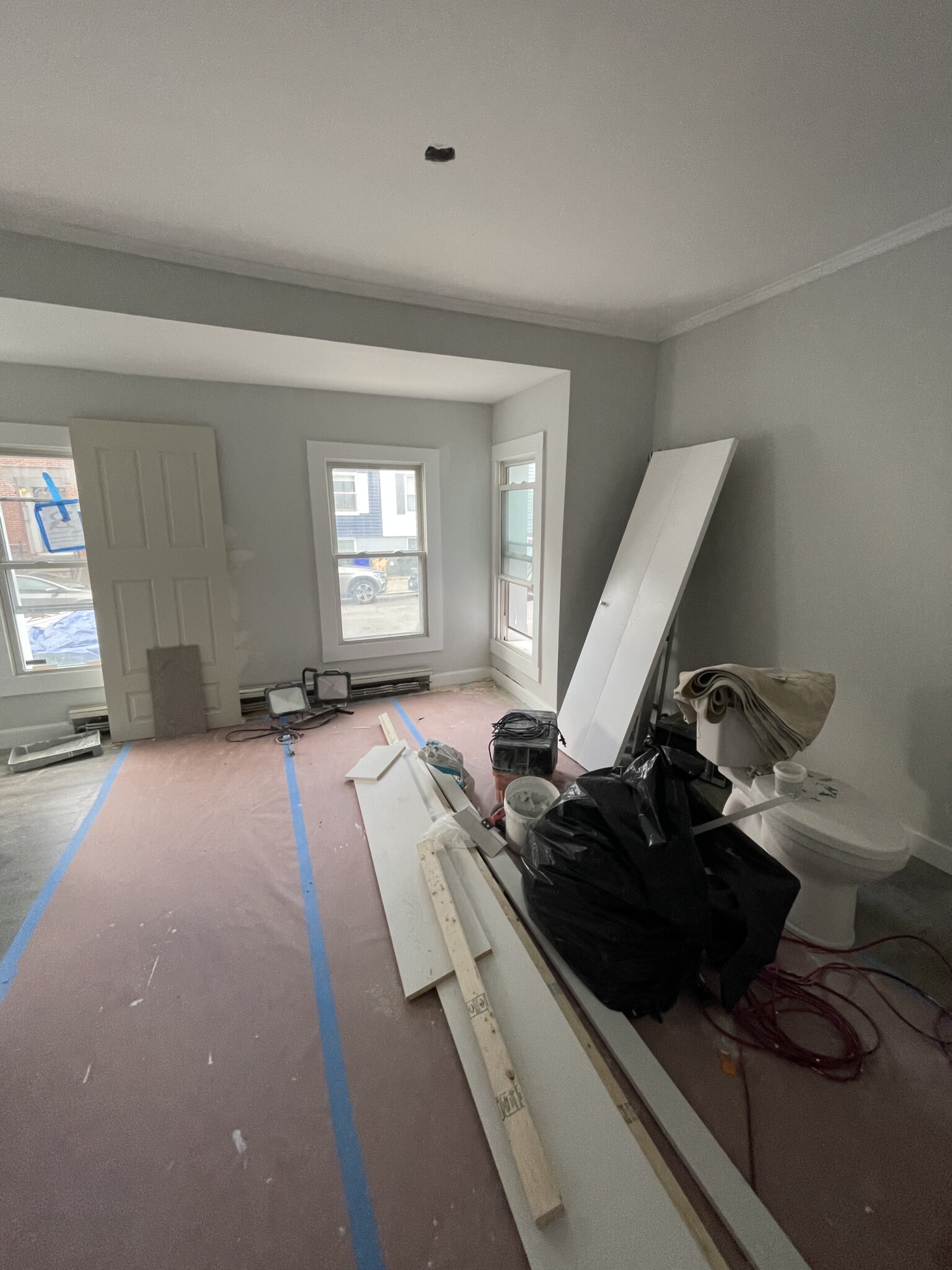 351 8th St, South Boston