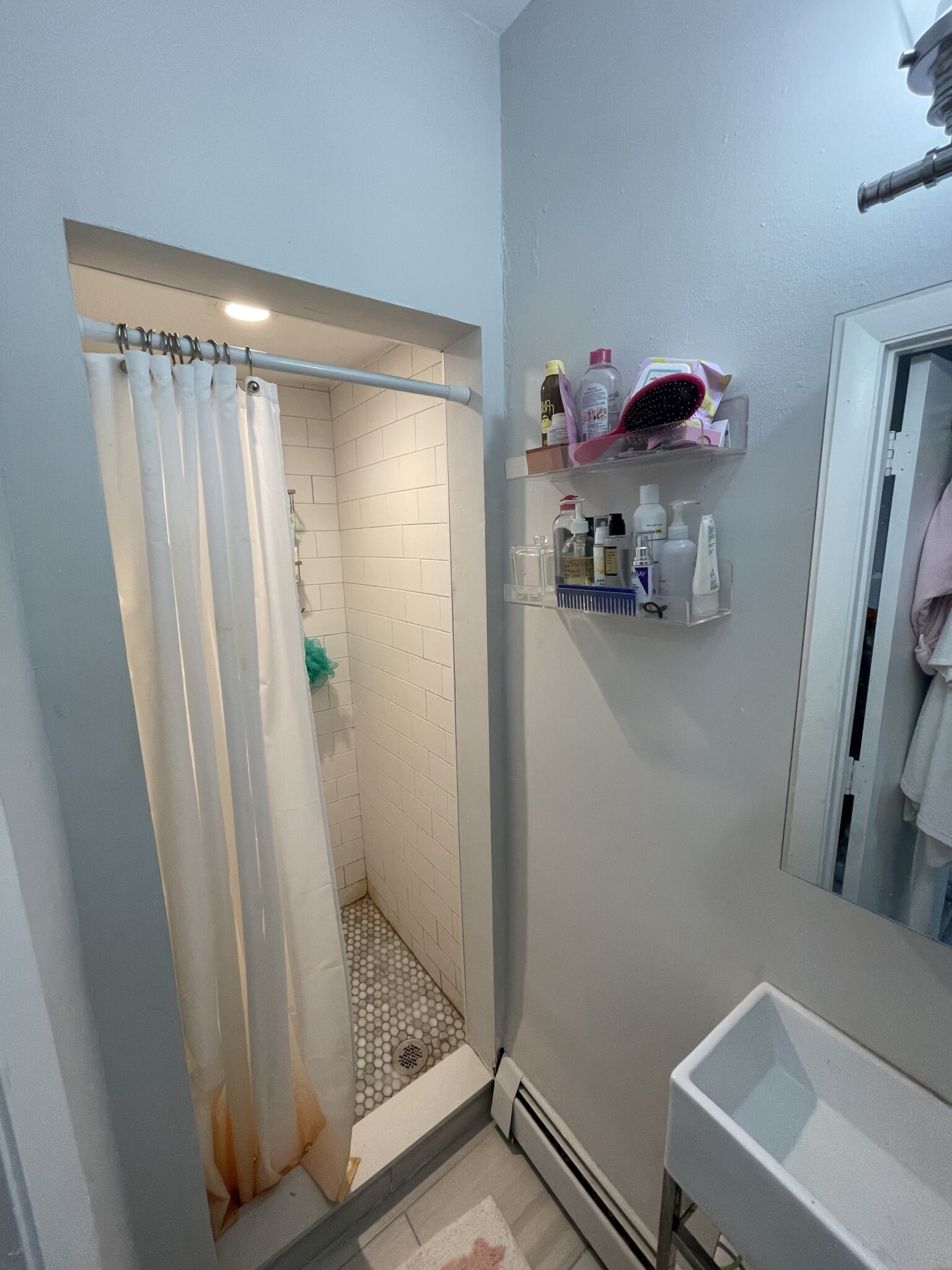 722 6th St, South Boston