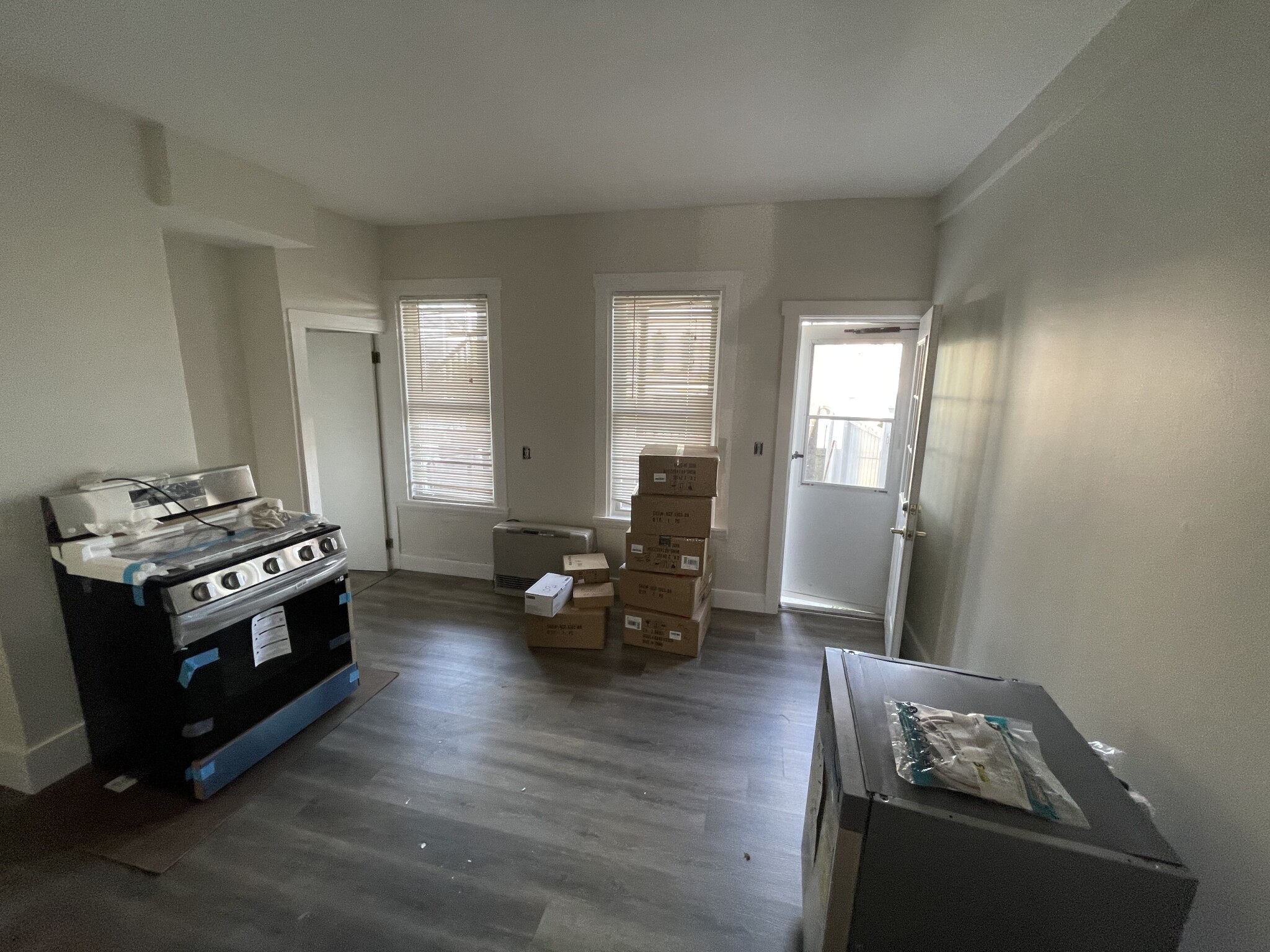 100 H St, South Boston