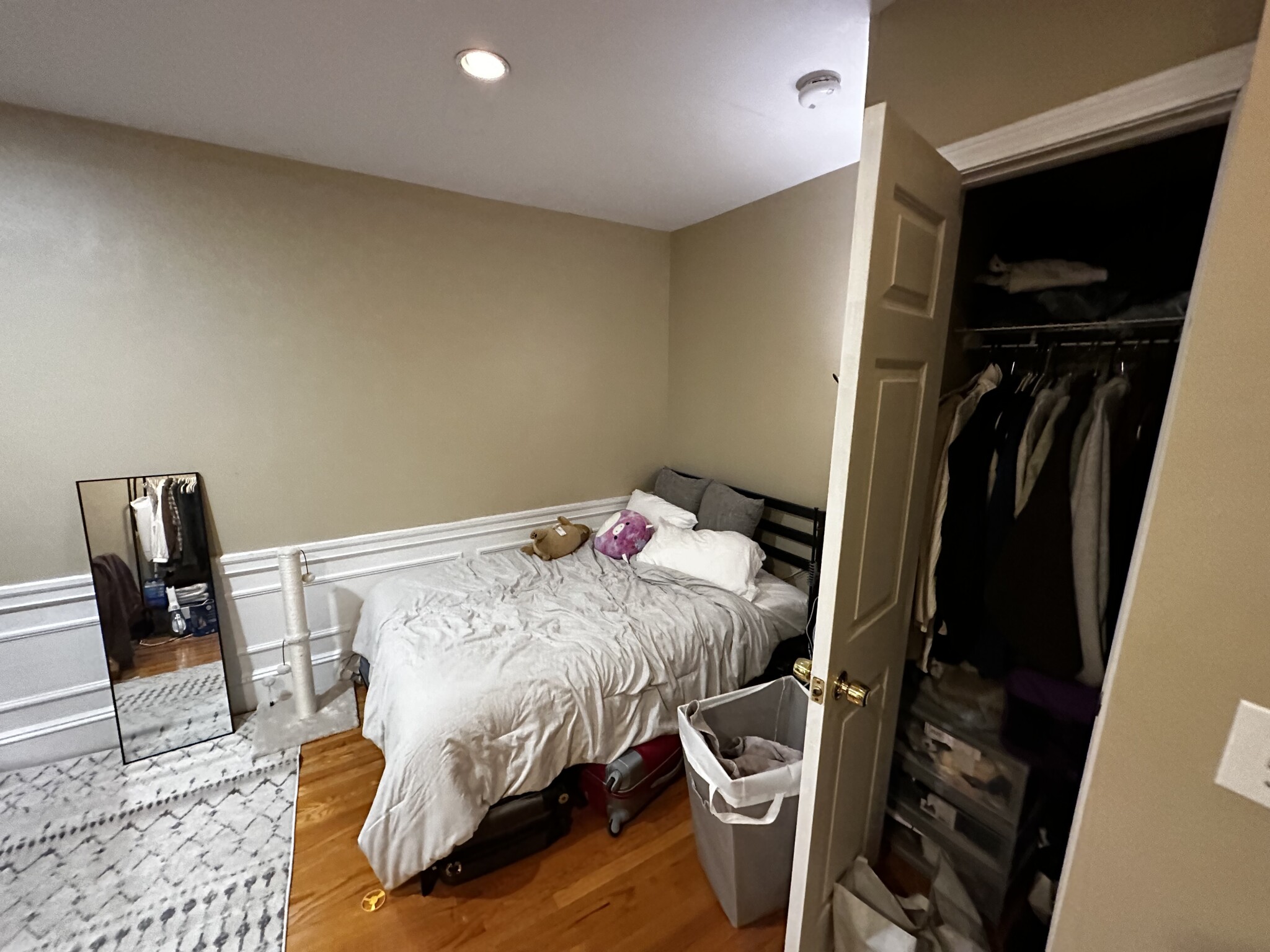 72 Egmont St, Coolidge Corner