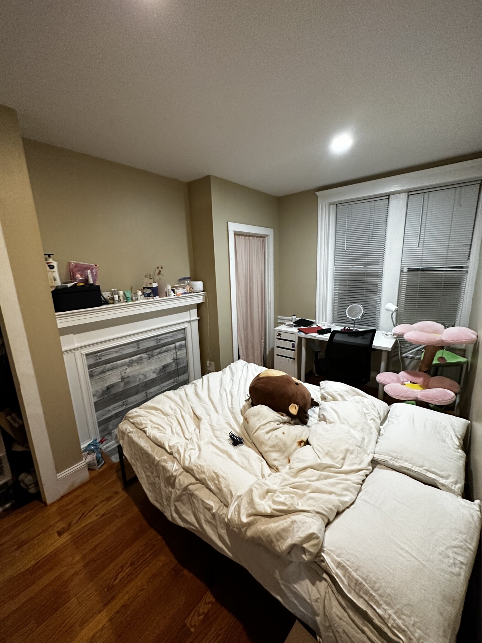 72 Egmont St, Coolidge Corner