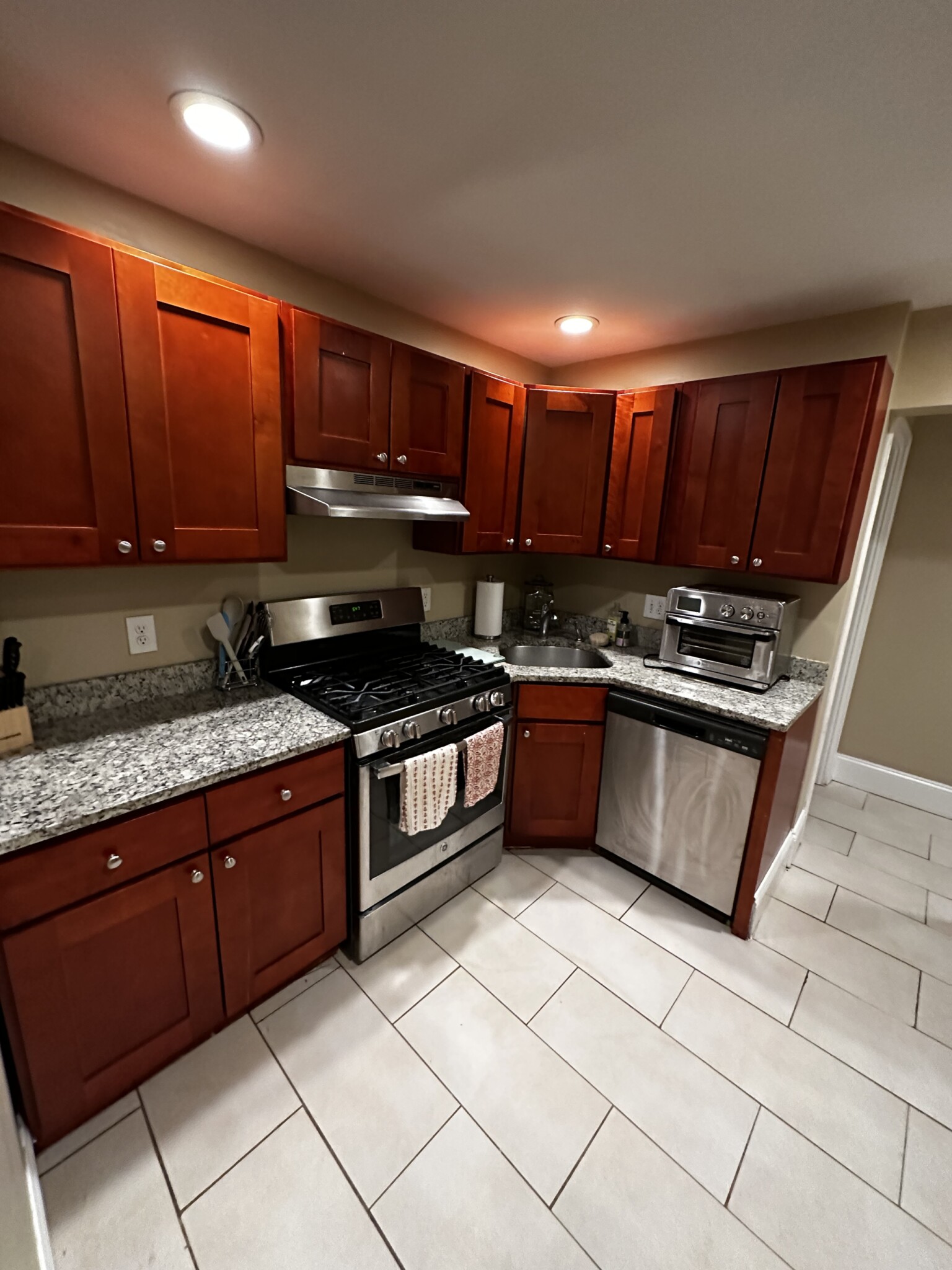 72 Egmont St, Coolidge Corner