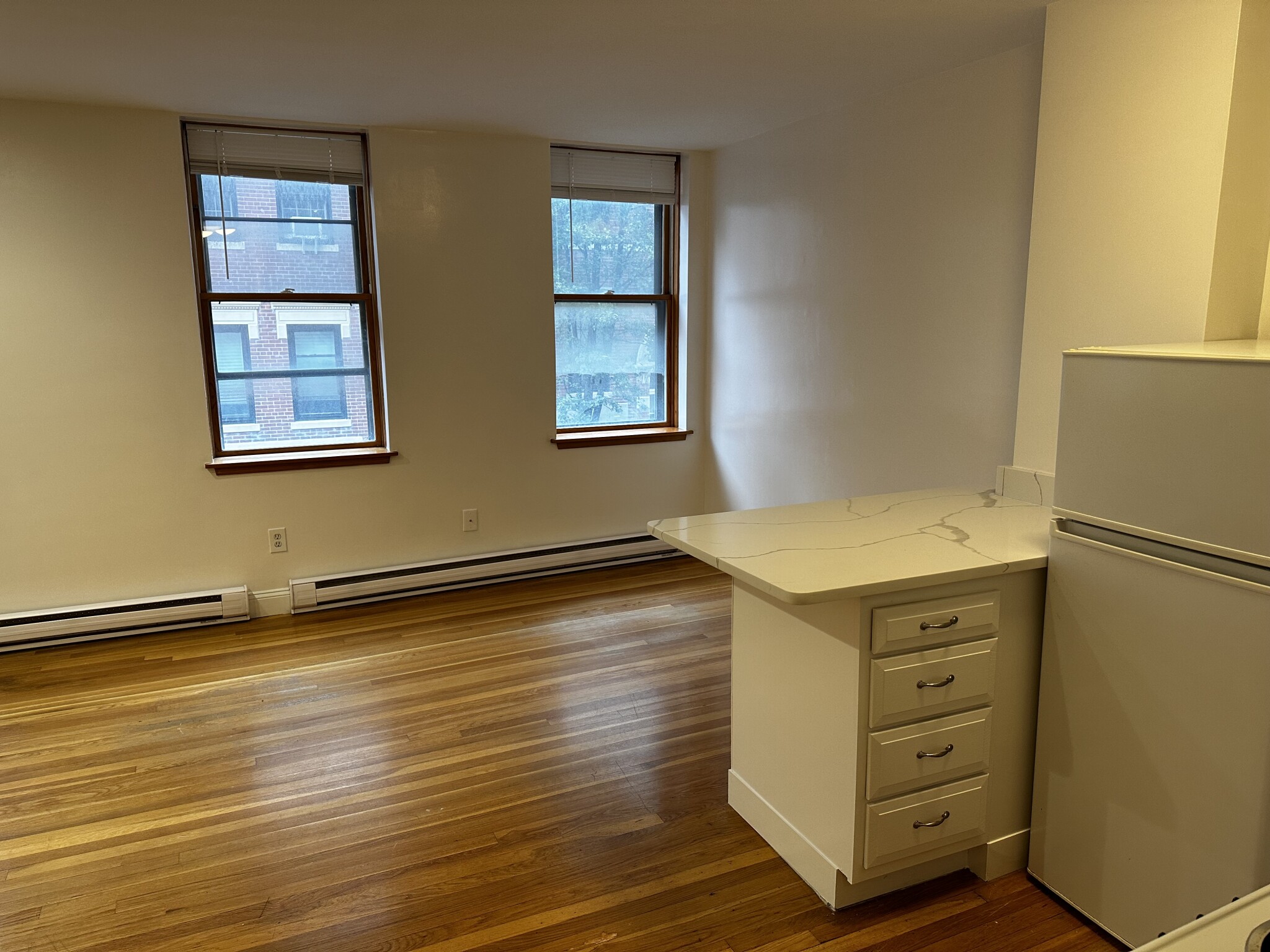 92 West Cedar St, Beacon Hill