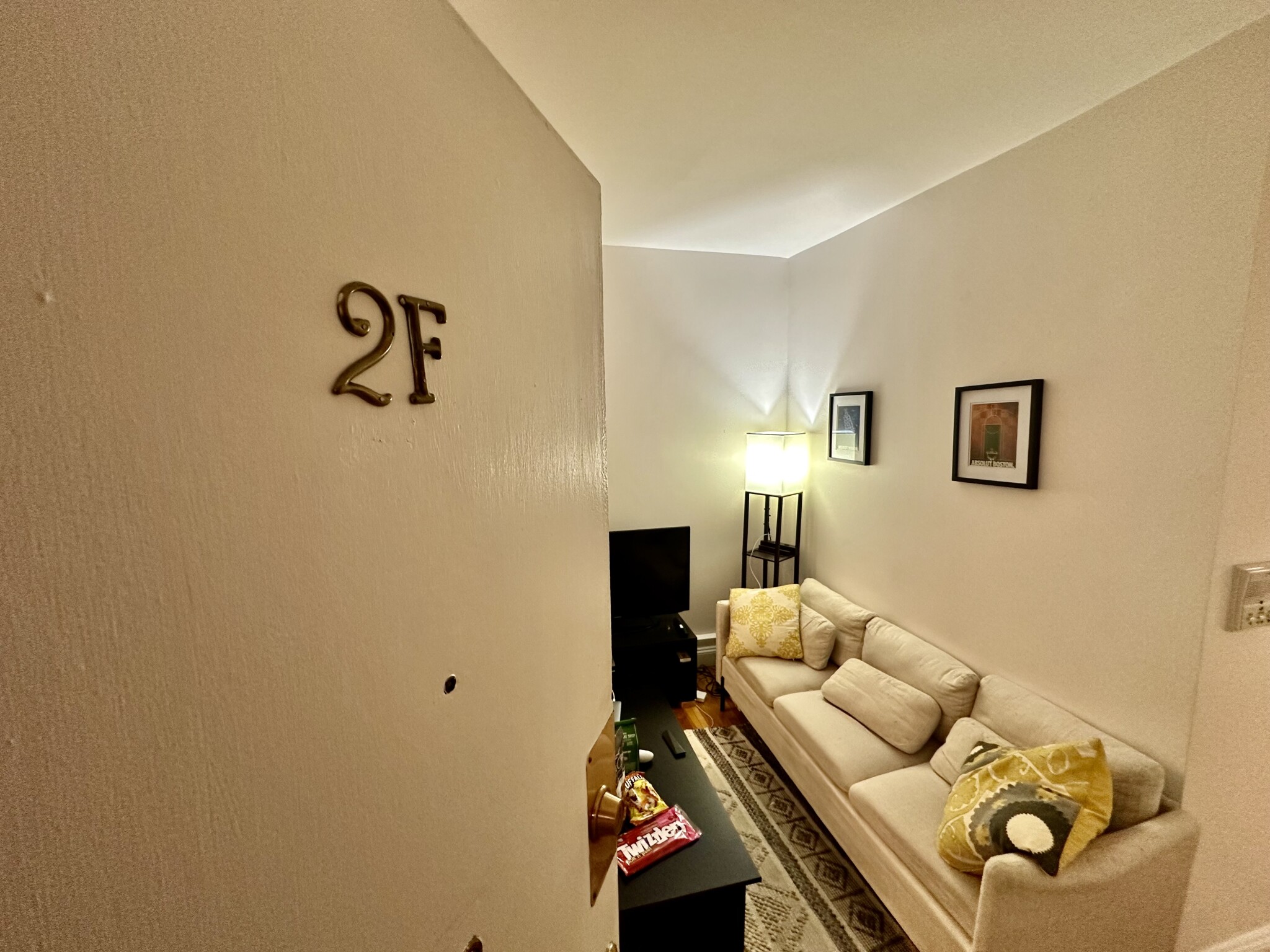 90 West Cedar, Beacon Hill