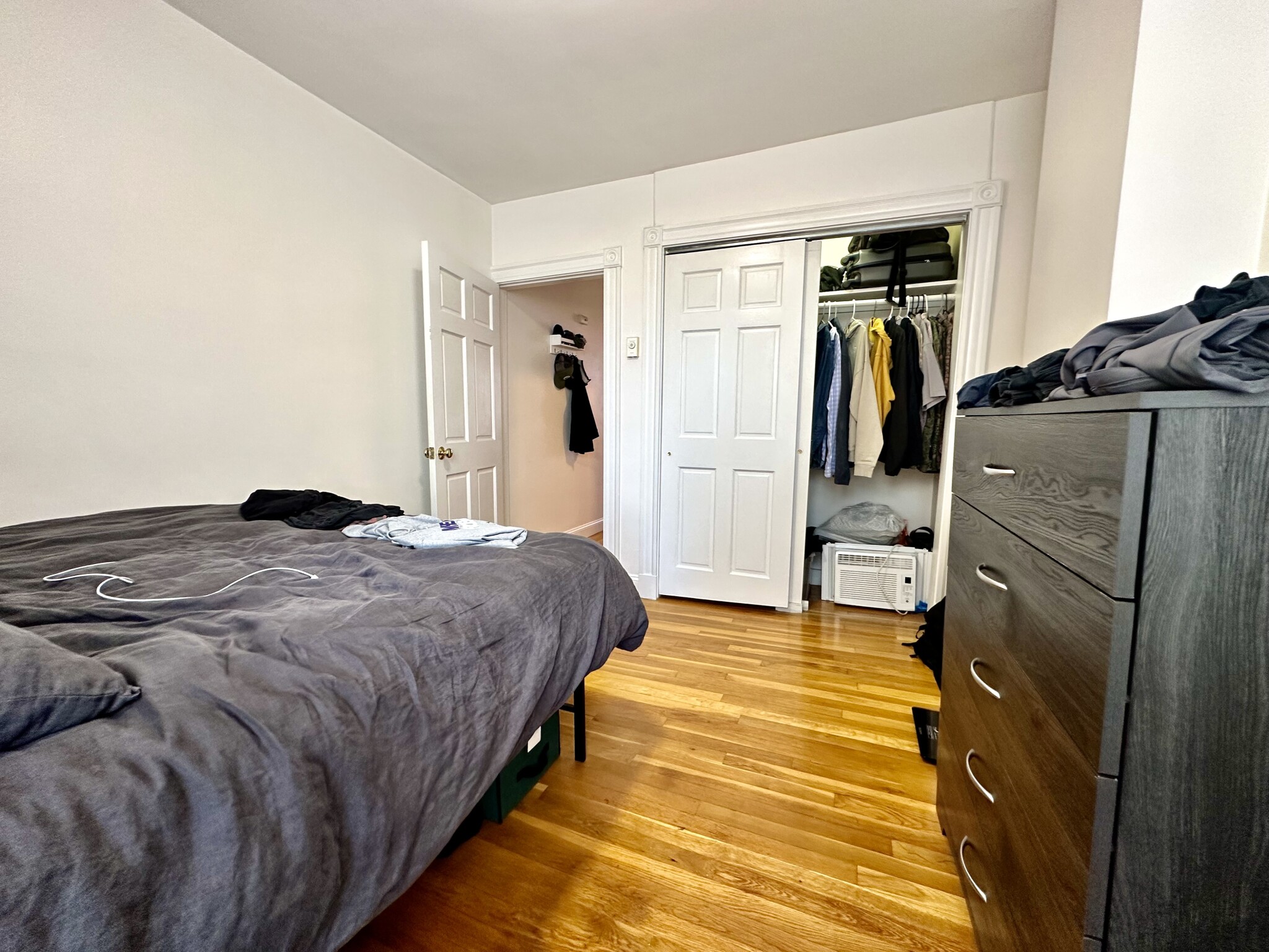 92 West Cedar St, Beacon Hill