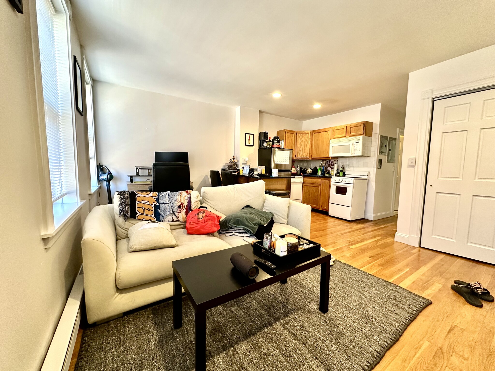 92 West Cedar St, Beacon Hill