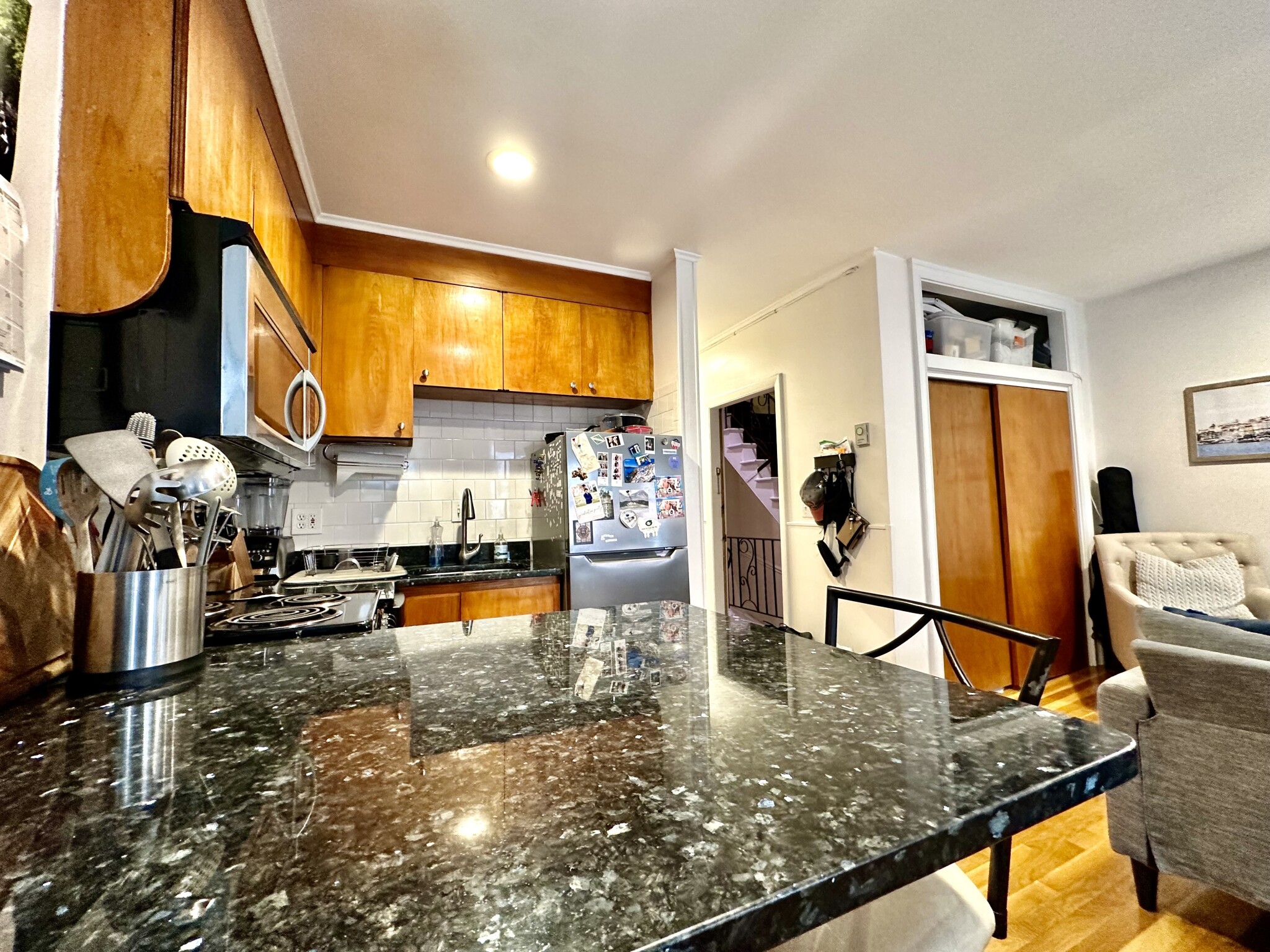 92 West Cedar St, Beacon Hill