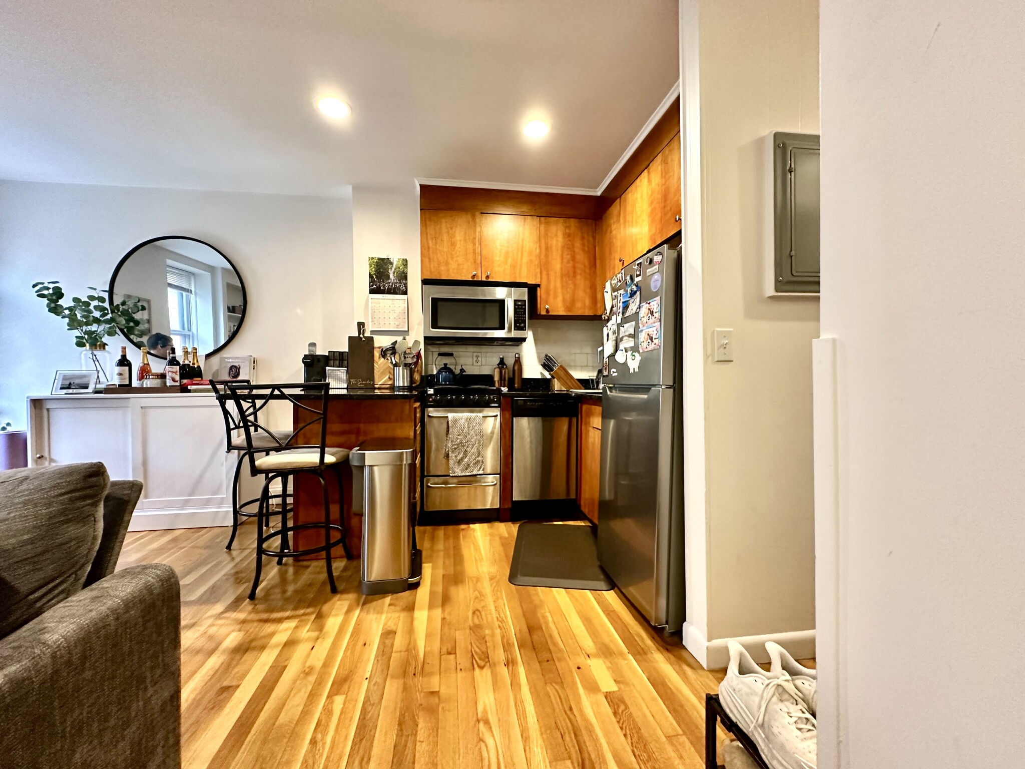 92 West Cedar St, Beacon Hill