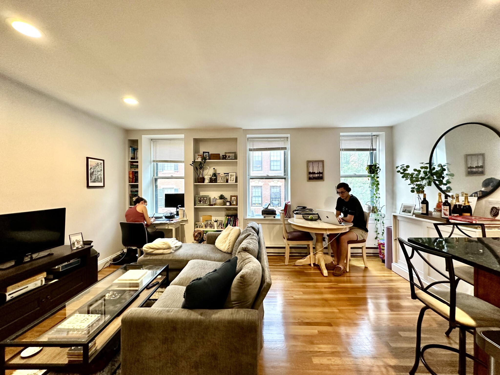 92 West Cedar St, Beacon Hill